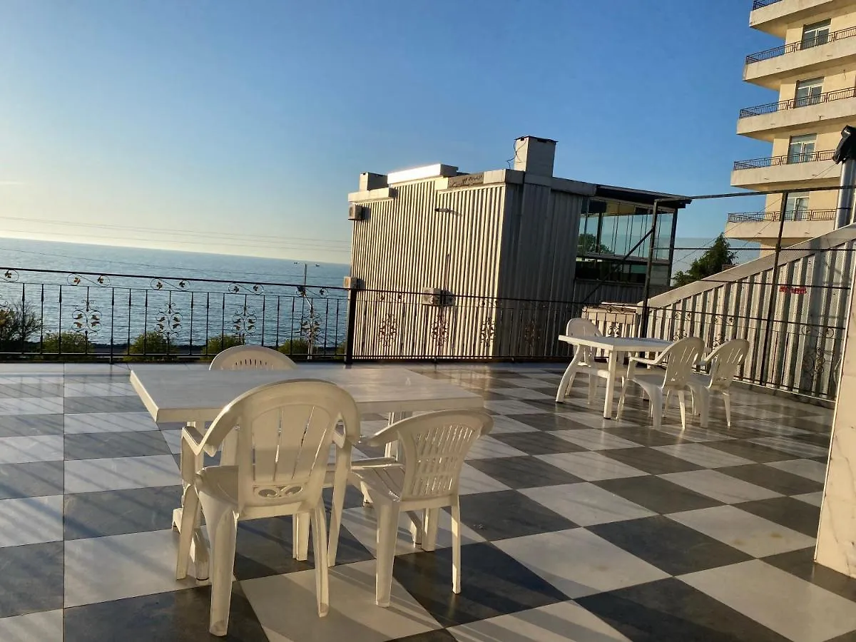 Bed and Breakfast Merab House Batumi